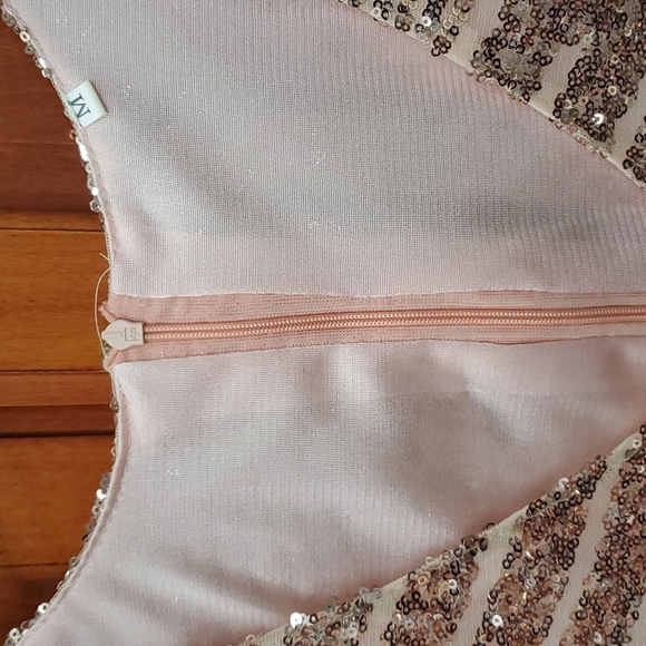 Sequined Dress, Size M - Picture 5 of 6